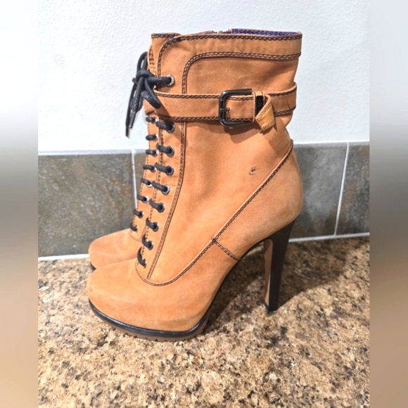 Grey Mer Lace-Up Leather Heeled Boots - Picture 3 of 16